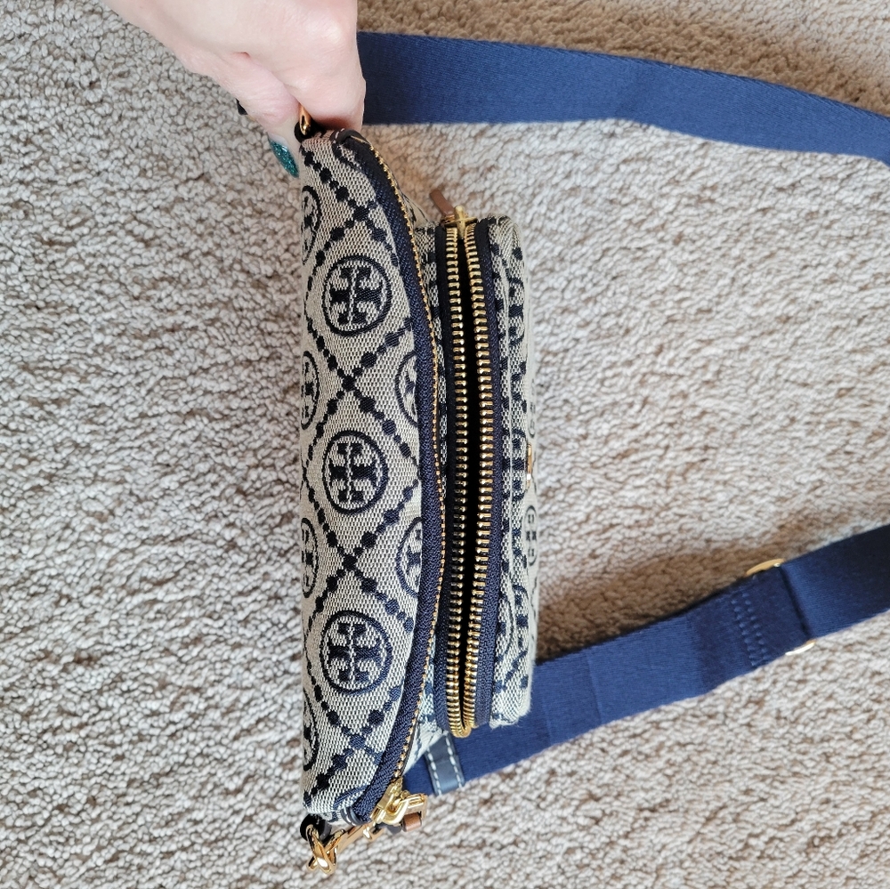 Tory Burch T MONOGRAM MINI BELT BAG - Picture 5 of 8